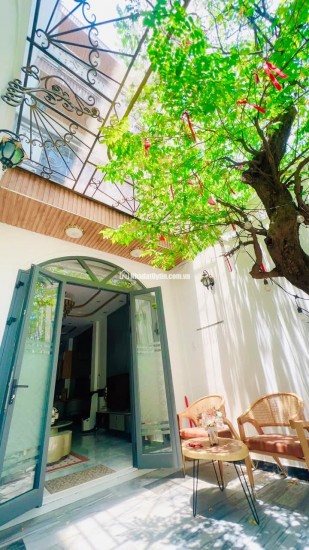 Hạ giá bán nhanh - vừa ở vừa kinh doanh - full nội thất vào ở - giá cực tốt