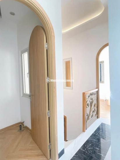 Hạ giá bán nhanh - vừa ở vừa kinh doanh - full nội thất vào ở - giá cực tốt
