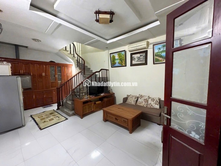 Cho thuê nhà 35m², 3PN, 4WC, Trung Văn, Nam Từ Liêm, 14 triệu/tháng