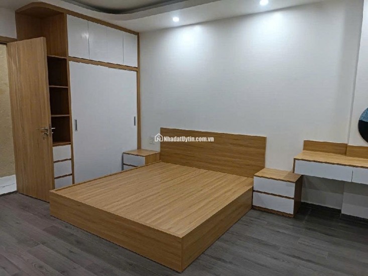 TỨ LIÊN 40m2 Mới xây Ngõ nông