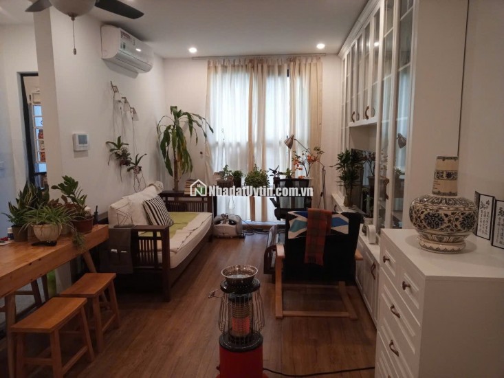 Cần tiền trả nợ ngân hàng bán rẻ căn hộ tòa E2 Emerald CT8 Mỹ Đình, 2 ngủ 2 WC, 78m2, full đồ nội thất