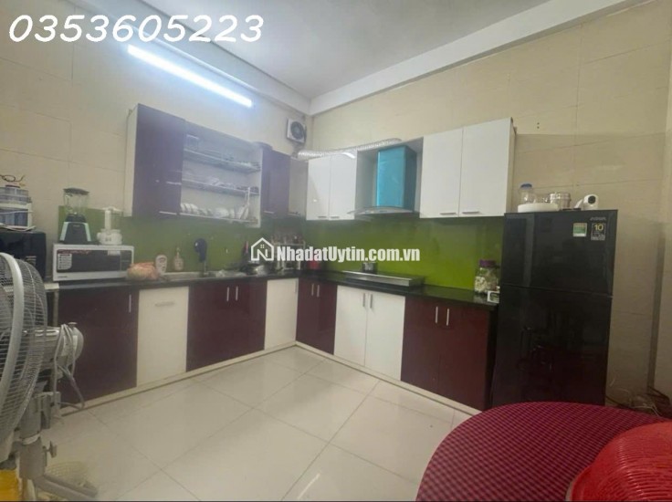 Bán nhà Trần Thái Tông - Cầu Giấy. Hai thoáng, ngõ thông tứ tung, trước nhà ba gác tránh - Chỉ nhỉnh 9 tỷ