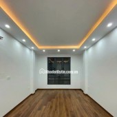 Bán nhà mới đẹp dt 52m2, 5 tầng, mỗi tầng 2 phòng, phố Yên Lãng thông Thái Thịnh, 10m ra đường ô tô tránh, giá đầu tư.