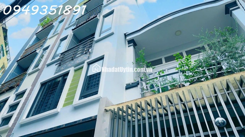 NHÀ LÊ VĂN SỸ 62M2 2TẦNG NGANG 4M 2PN SHR HOÀN CÔNG ĐỦ GIÁ 8,3Tỷ