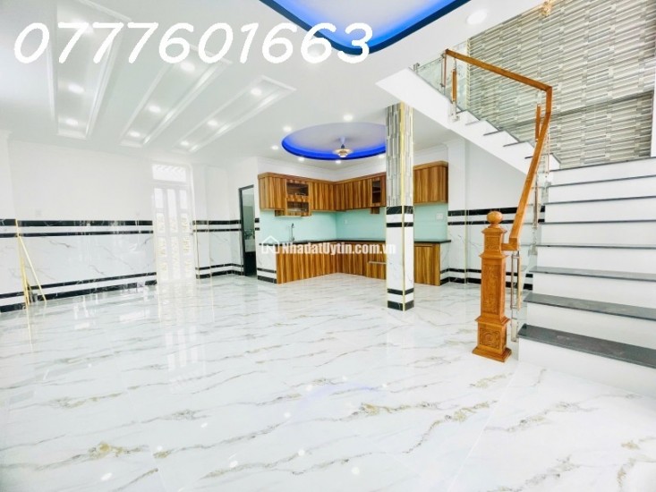 Bán nhà HXH đường Nguyễn Thị Thảnh, Thới Tam thôn, Hóc Môn, 95m2, giá 5 tỷ TL.