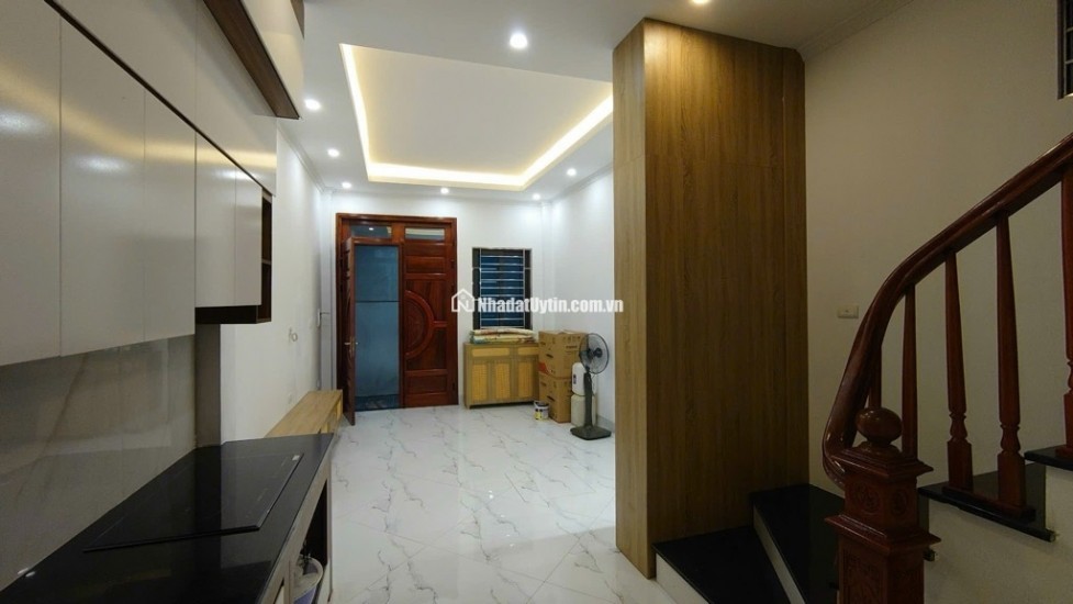 Nhà An Dương Vương, 32m2 x 5 tầng , Giá 5,75 Tỷ, Ô Tô