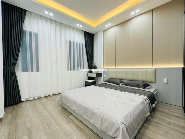 TRUNG TÂM THANH XUÂN - SÁT Ô TÔ - CHỈ 5.9 TỶ
NHÂN HOÀ - 31m² - 5 tầng - 3 ngủ rộng