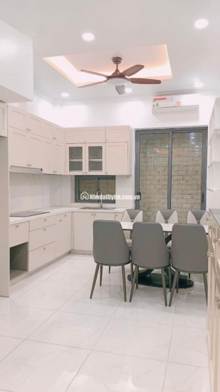 46m - 4 Tầng - Nhà mặt ngõ ô tô ấm cúng ngập tràn tiện ích tại Ngọc Lâm Long Biên 13.8tỷ  