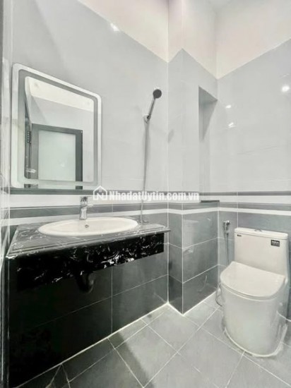 NHÀ MỚI 4 TẦNG. HẺM 4M. CẠNH PARC MALL TẠ QUANG BỬU