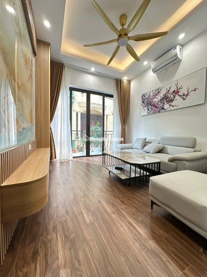 BÁN NHÀ TRUNG TÂM QUÂN THANH XUÂN Ô TÔ ĐỖ CỬA - MẶT NGÕ THÔNG - KINH DOANH SIÊU ĐỈNH - NHÀ MỚI Ở NGAY 37M x 5 TẦNG GIÁ CHÀO HƠN 10 TỶ