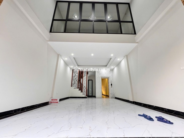 Bán nhà riêng tại Giải Phóng, Phương Liệt, Thanh Xuân, giá đầu tư nhỉnh 12 tỷ, 66m ô tô kinh doanh