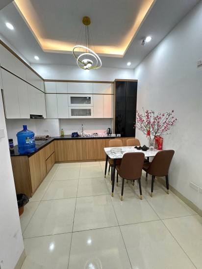 BÁN NHÀ QUẬN THANH XUÂN - Ô TÔ ĐỖ CỬA - MẶT NGÕ THÔNG - KINH DOANH SIÊU ĐỈNH  40 M x 5 TẦNG GIÁ CHÀO HƠN 10 TỶ