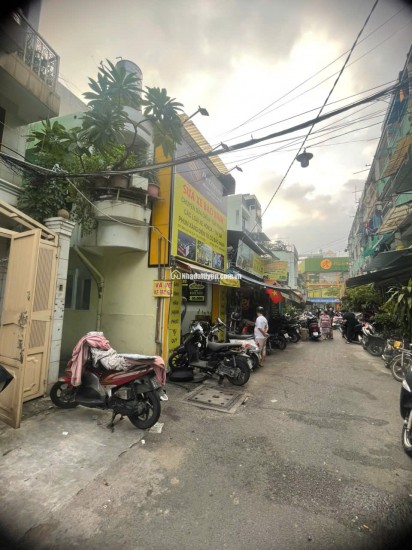 Cơ Hội Đầu Tư: Nhà Hẻm Đường Lý Thái Tổ, P.4, Q.3, 3.8x13.5m - Chỉ 11.9 Tỷ