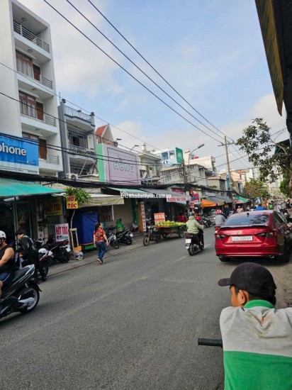 CHUẨN CĂN HỘ DỊCH VỤ NGAY MẶT TIỀN ĐƯỜNG BÙI VĂN BA TRUNG TÂM QUẬN 7 NGANG 6m x DÀI 25m HIỆN TẠI THU 35 tr/ tháng 
Giá : 18.5 tỷ