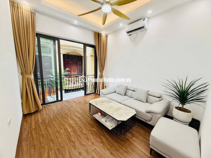 BÁN NHÀ QUẬN THANH XUÂN - Ô TÔ ĐỖ CỬA - MẶT NGÕ THÔNG - KINH DOANH SIÊU ĐỈNH  40 M x 5 TẦNG GIÁ CHÀO HƠN 10 TỶ