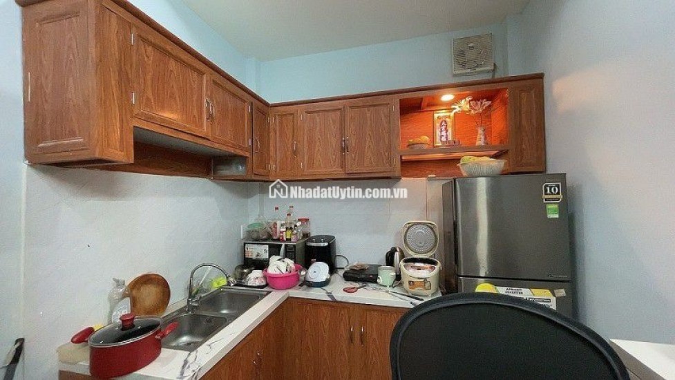 NHÀ ĐẸP - VỪA Ở VỪA KINH DOANH - CÁCH MẶT TIỀN 30M - 41M - 2 TẦNG - CHỈ NHỈNH 4 TỶ - THÍCH QUẢNG ĐỨC - PHÚ NHUẬN