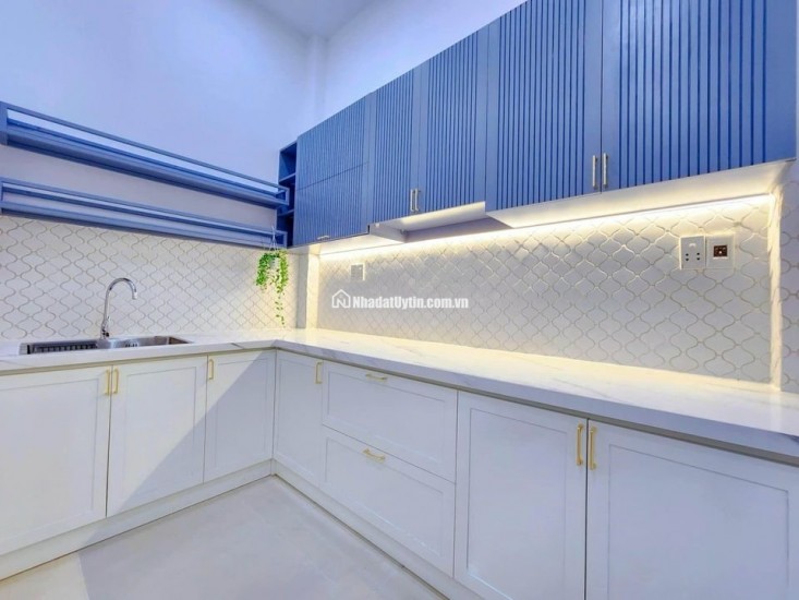 CHỈ 3TỶ750 -  ĐƯỜNG HUỲNH TẤN PHÁT QUẬN 7-  2 TẦNG -  50.7m2 - FULL NỘI THẤT