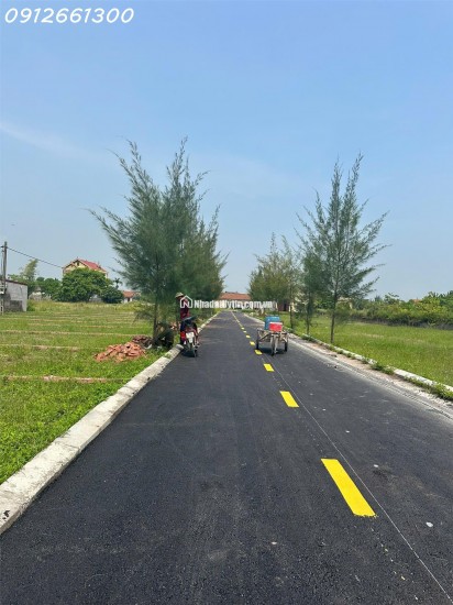 Cần bán mảnh đất biển 100m2 sổ đỏ full thổ tại Quất Lâm- Giao Thủy- Nam Định