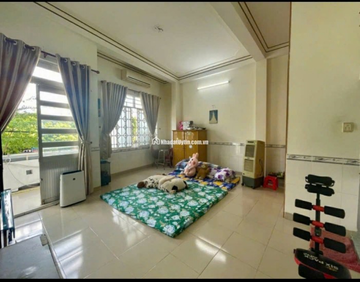 Cc BÁN GẤP-GIẢM còn 4,5 TỶ NHÀ PHỐ 3 TẦNG 349A NGÔ GIA TỰ-TRUNG TÂM TP. PRTC NINH THUẬN Ngang 5,5m nở hậu