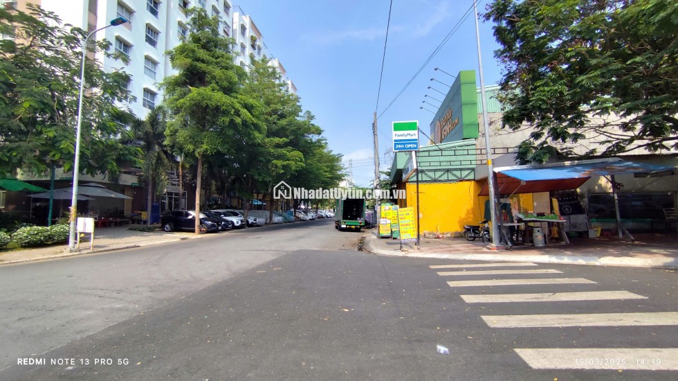 Đất trước mặt đường số 1 khu dân sinh sống Ehome3 12k dân -  giá đầu tư  lh A Tuyên 0902399788