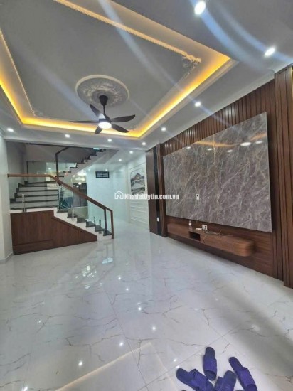 BÁN NHÀ  PHẠM VĂN ĐỒNG,  KINH DOANH SẦM UẤT DÒNG TIỀN TỐT 56M2. 11.5TY. VÕ CHÍ CÔNG,PHẠM VĂN ĐỒNG, NGUYỄN HOÀNG TÔN, TRẦN CUNG, CỔ NHUẾ