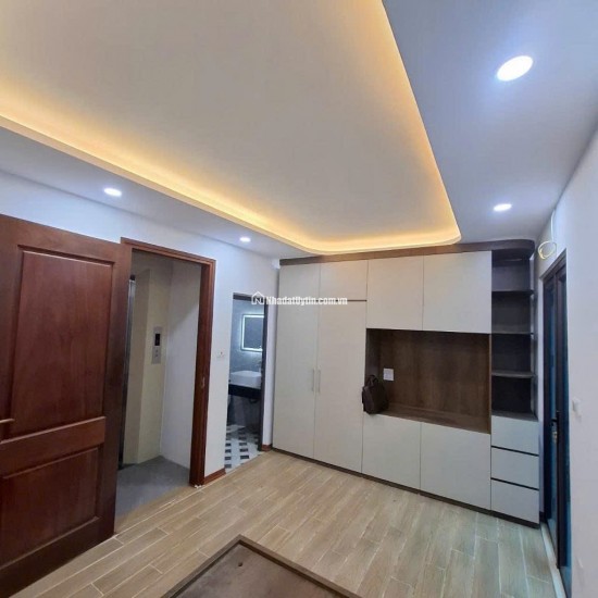 Nhà Quan Nhân Thang Máy 5 tầng mới xây ngõ xe ba gác thoáng mát diện tích sử dụng 30m giá nhỉnh 6 tỷ