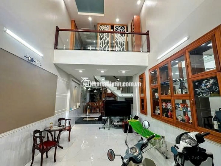 Nhà Tân Phú, hẻm 6m Thoại Ngọc Hầu