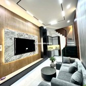 BÁN NHÀ MẶT NGÕ THÔNG, KINH DOANH, Ô TÔ QUA, ĐỐNG ĐA.
DT 30m2, 5 Tầng - GIÁ: 8,15 Tỷ
SỔ ĐỎ VUÔNG ĐẸP.