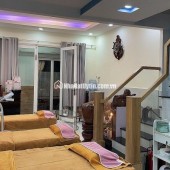 NHÀ ĐẸP - VỪA Ở VỪA KINH DOANH - CÁCH MẶT TIỀN 30M - 41M - 2 TẦNG - CHỈ NHỈNH 4 TỶ - THÍCH QUẢNG ĐỨC - PHÚ NHUẬN
