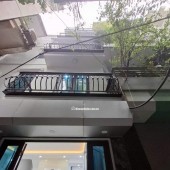 Nhà Quan Nhân Thang Máy 5 tầng mới xây ngõ xe ba gác thoáng mát diện tích sử dụng 30m giá nhỉnh 6 tỷ