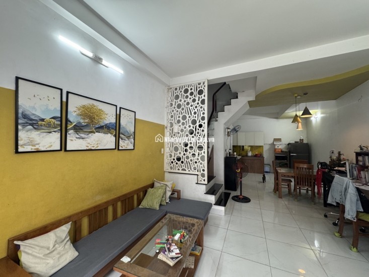 Bán Nhà đường 22 Linh Đông, Thủ Đức, 65m2, 3 tầng, hẻm xe hơi, khu phân lô