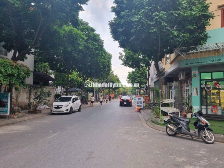 THANH TRÌ - NHÀ 5 TẦNG HIỆN ĐẠI, FULL NỘI THẤT, Ô TÔ ĐỖ CỬA