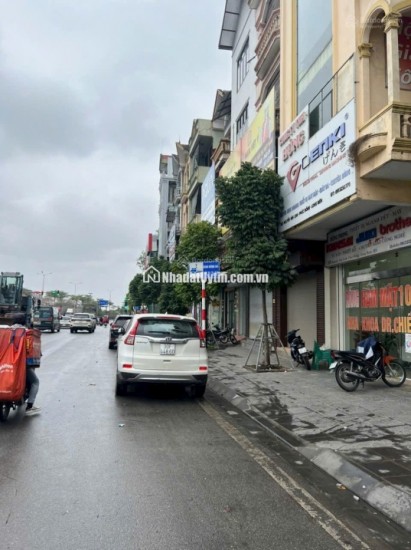 Nhà mặt phố Nguyễn Văn Linh - Mặt đường Quốc Lộ 5 - Hàng phân khúc hiếm