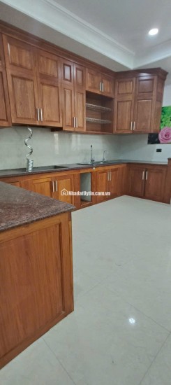 Bán nhà Hot nhất Phố trung tâm Thái Hà , Đống Đa, Hà Nội. DT 117m2 , 6T , MT 5m ,47 tỷ