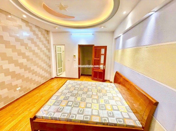 NHÀ ĐẸP 5 TẦNG ĐẸP LUNG LINH, THIẾT KẾ HIỆN ĐẠI, NỘI THẤT XỊN, THOÁNG TRƯỚC SAU, NGÕ THÔNG BA GÁC ĐỖ CỬA