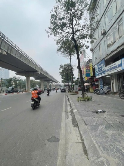 Siêu mặt phố Hồ Tùng Mậu-Cầu Giấy 70m2 8tầng thang máy, vỉa hè cực rộng 8m nhà đẹp kinh doanh đa hệ