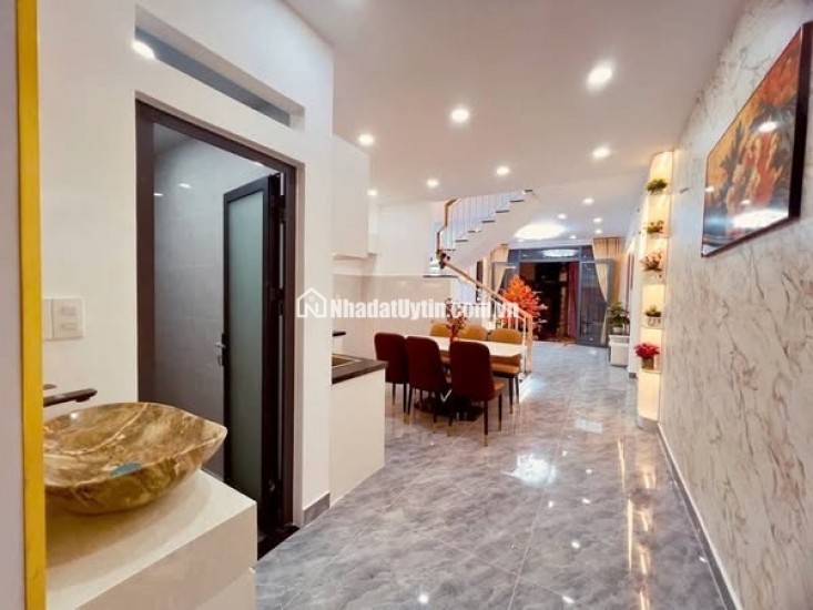 LÊN SÓNG CĂN NHÀ TRUNG TÂM P10- GÒ VẤP- 43m2- 3PN- NHỈNH 4 T.Ỷ