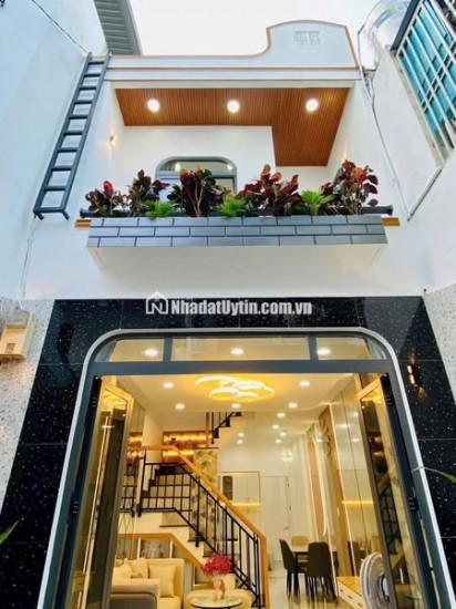NHÀ PHỐ KHU TRUNG TÂM - GÒ VẤP