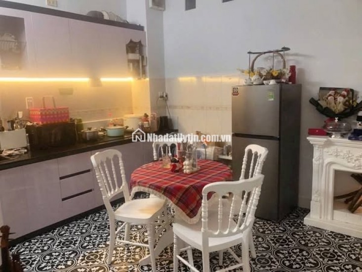 QUẬN 7  - NHÀ 4 TẦNG MỚI - MẶT TIỀN ĐƯỜNG SỐ - KDC HIỆN HỮU - ÔTÔ NGŨ TRONG NHÀ - CHỈ 9.9 ĐỒNG