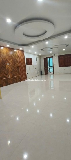 Bán nhà Hot nhất Phố trung tâm Thái Hà , Đống Đa, Hà Nội. DT 117m2 , 6T , MT 5m ,47 tỷ
