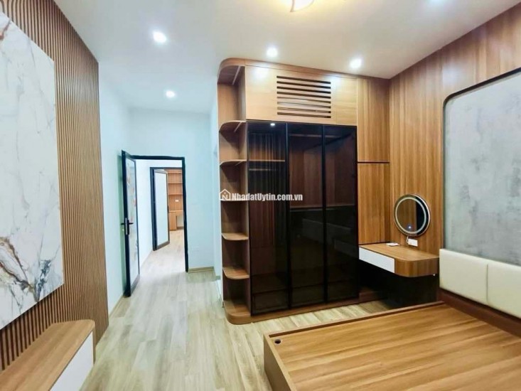 Giữa trung tâm HÀ ĐÔNG kết nối các tuyến đường VẠN PHÚC - chợ HÀ ĐÔNG - CẦU TRẮNG - Oto tận cửa