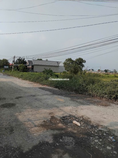 Cần bán lô đất 2 mặt tiền Đức Hòa Đông