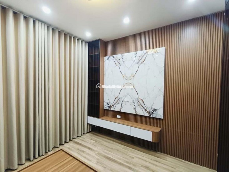 Giữa trung tâm HÀ ĐÔNG kết nối các tuyến đường VẠN PHÚC - chợ HÀ ĐÔNG - CẦU TRẮNG - Oto tận cửa