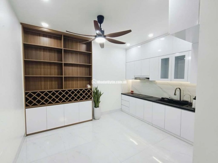 Giữa trung tâm HÀ ĐÔNG kết nối các tuyến đường VẠN PHÚC - chợ HÀ ĐÔNG - CẦU TRẮNG - Oto tận cửa