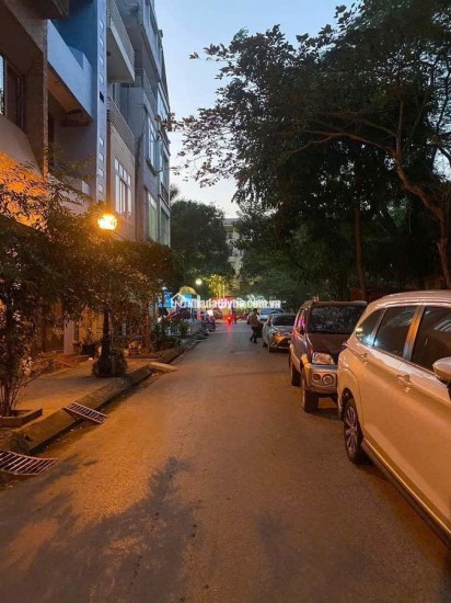 Bán nhanh nhà phố Nguyễn Khánh Toàn, Cầu Giấy, ở hoặc kinh doanh cực tốt, 62m, nhỉnh 13 tỷ