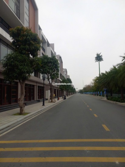 BÁN NHANH CĂN LIỀN KỀ 2 MẶT TIỀN Vinhomes - 100M2 - 5 TẦNG - ĐƯỜNG 20M - GIÁ 18 TỶ