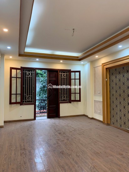 Bán nhà KDT Văn Quán, 110mx5 tầng, ngõ ô tô đỗ sát cửa, thoáng mát