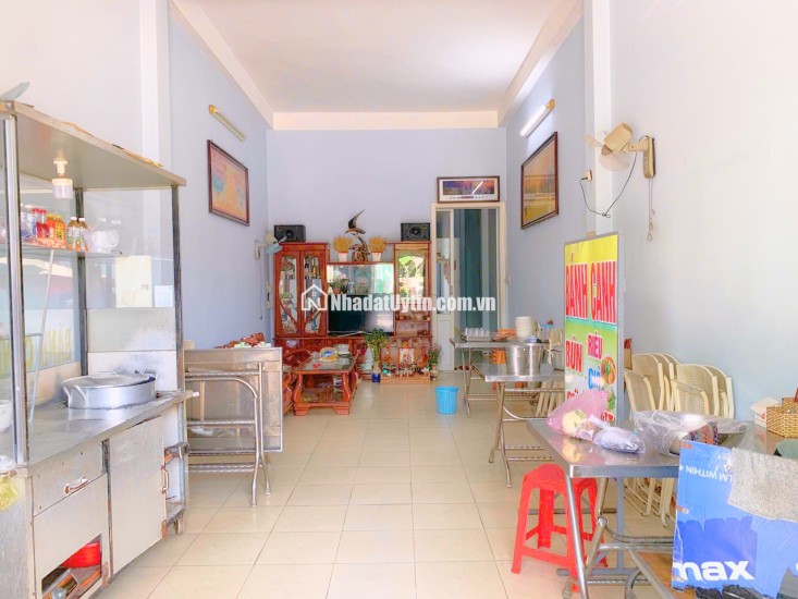 Bán nhà mặt phố tại Đường Phan Chu Trinh, Quyết Thắng, KonTum, 5,4 tỷ, 133m2