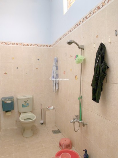 Bán nhà mặt phố tại Đường Phan Chu Trinh, Quyết Thắng, KonTum, 5,4 tỷ, 133m2