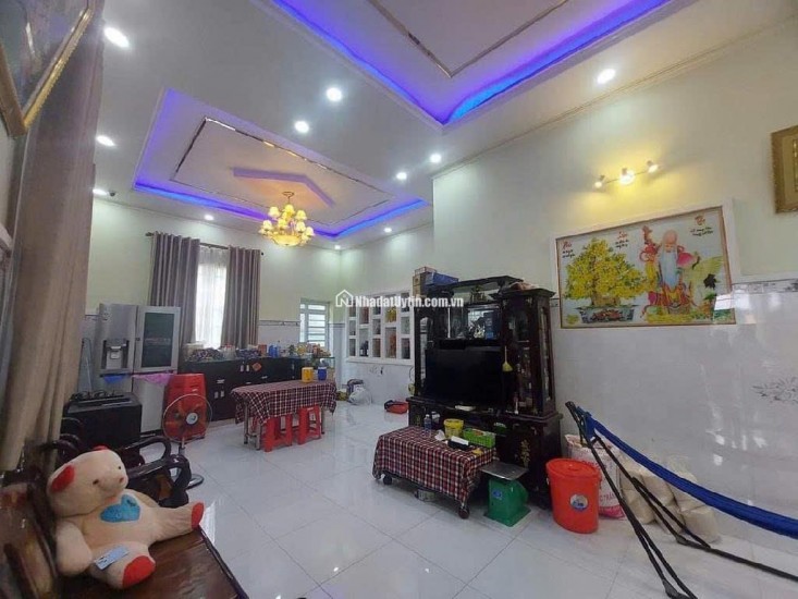 HÀNG THƠM CHỦ NGỘP GIẢM hơn 5 tỷ, BIỆT THỰ 412M2 MẶT TIỀN TRUNG TÂM TRỊ TRẤN CỦ CHI GIÁ CHỈ 16 TỶ TL cho khách thiện chí.